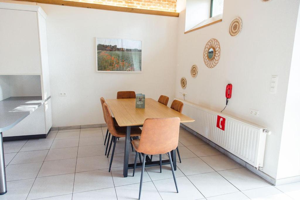 B&B La Ferme De L'Hoste Wavre Bagian luar foto